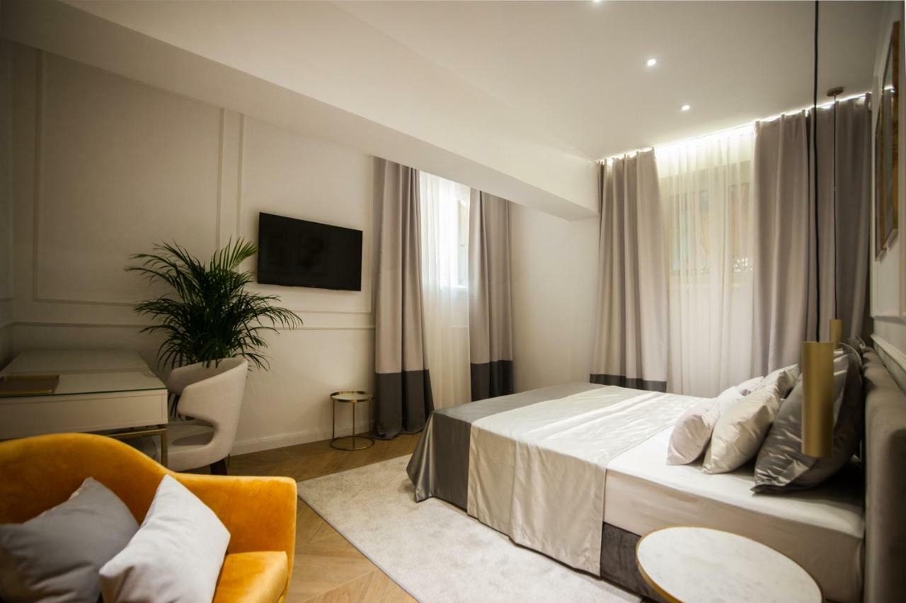 Club 5 Boutique Rooms Σπλιτ Εξωτερικό φωτογραφία
