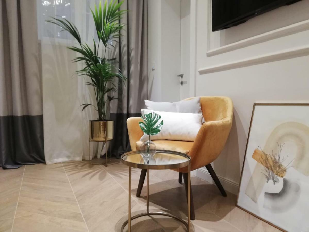 Club 5 Boutique Rooms Σπλιτ Εξωτερικό φωτογραφία